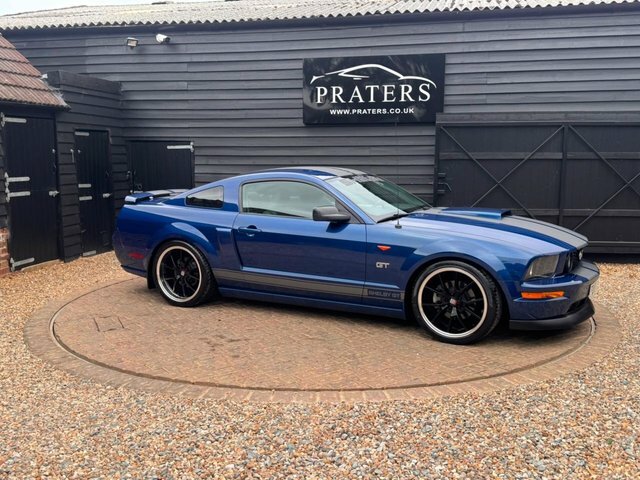 Ford Mustang  Black #20