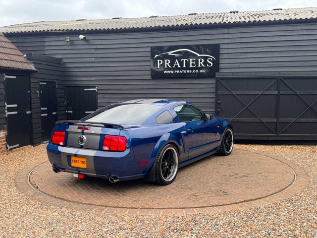 Ford Mustang  Black #18