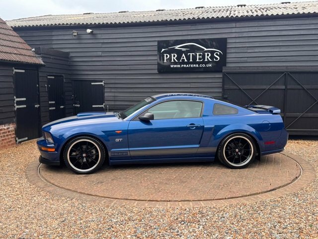 Ford Mustang  Black #8