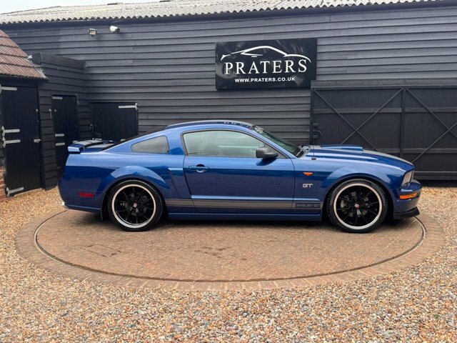 Ford Mustang  Black #7