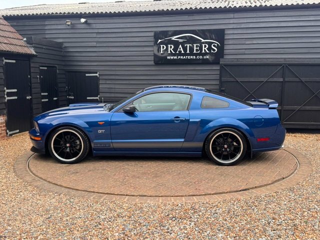 Ford Mustang  Black #24