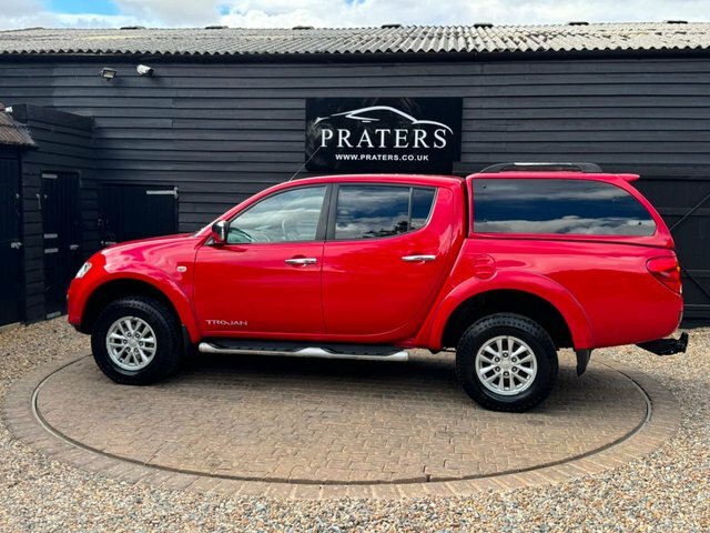 Mitsubishi L200 Di-d Trojan Pickup Double Red #5