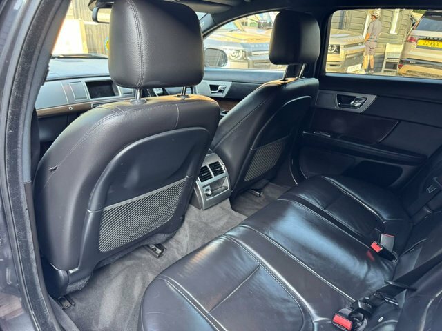Jaguar XF D Premium Grey #15
