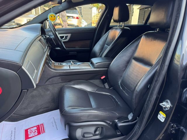 Jaguar XF D Premium Grey #12