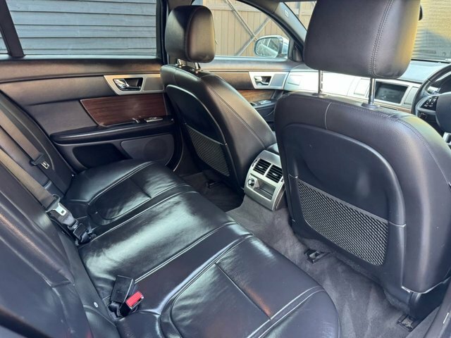 Jaguar XF D Premium Grey #13