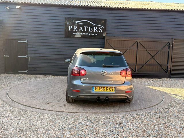 Volkswagen Golf Hatchback 2.0 White #9