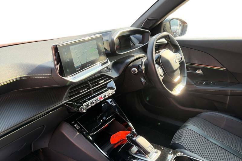 Peugeot 2008 1.2 Puretech 130 Gt Eat8 - 2021 71 Red #2