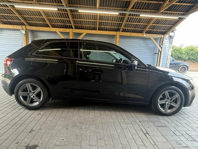 Audi A3 Tfsi Cod Se BW66AKU Black #2