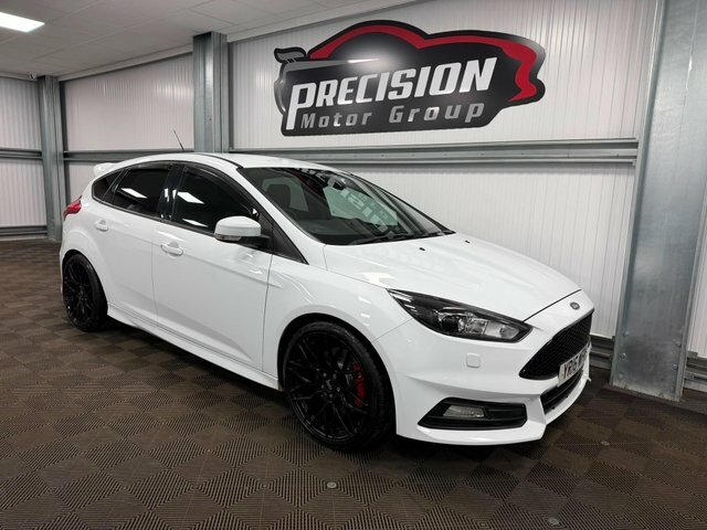 Ford Focus Ecoboost St-3 Euro 6 YR16WFM White #2