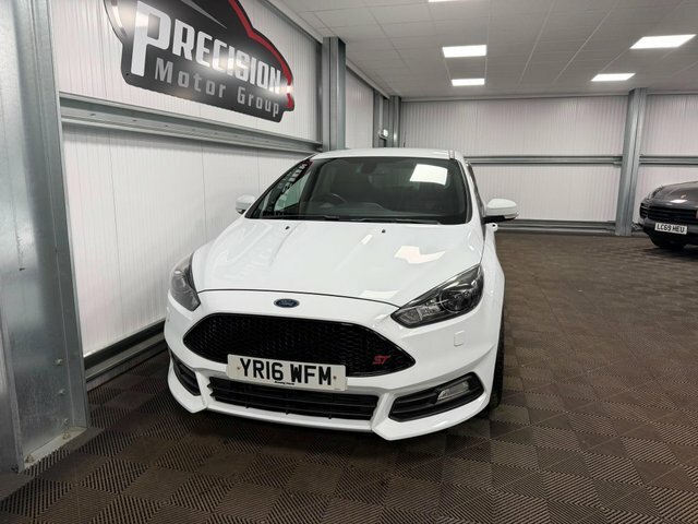 Ford Focus Ecoboost St-3 Euro 6 YR16WFM White #4