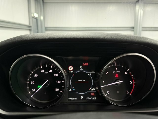Land Rover Discovery 3L Td6 Hse Luxury Blue #20