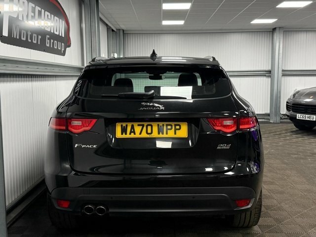 Jaguar F-Pace D180 Chequered Flag Black #4