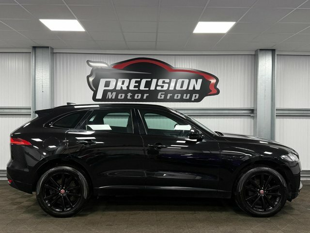 Jaguar F-Pace D180 Chequered Flag Black #5