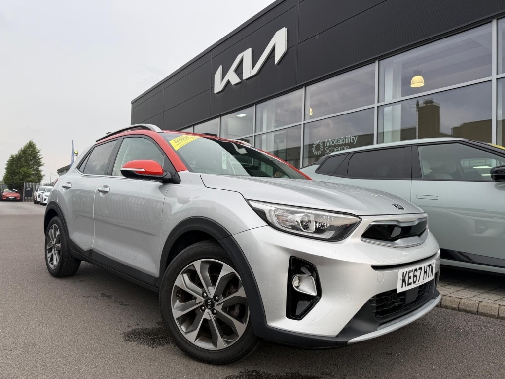 Kia Stonic 1.0 First Edition KE67HTK Silver