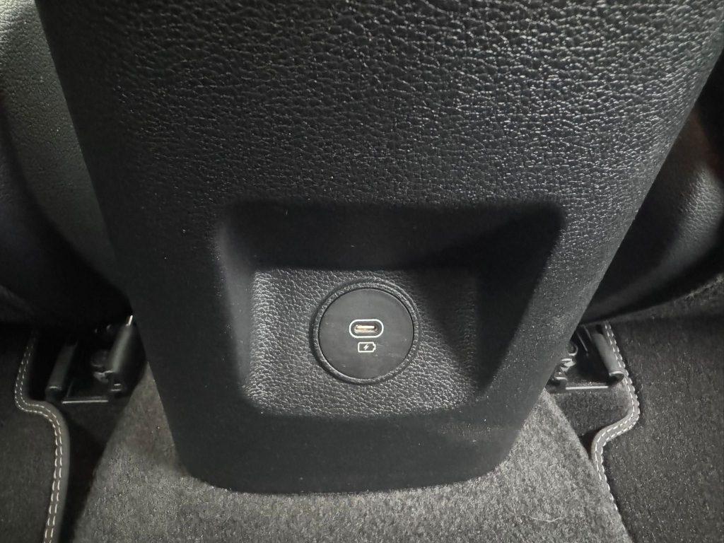 Kia Xceed Hatchback White #27