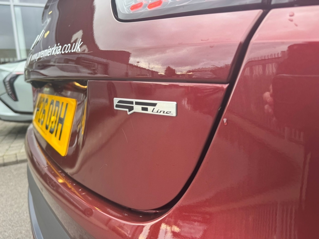 Kia Xceed Hatchback White #34