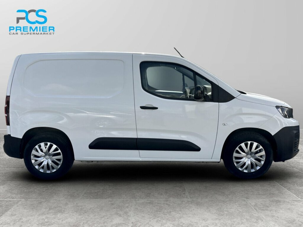 Peugeot E-Partner 800 Professional Premium White #4