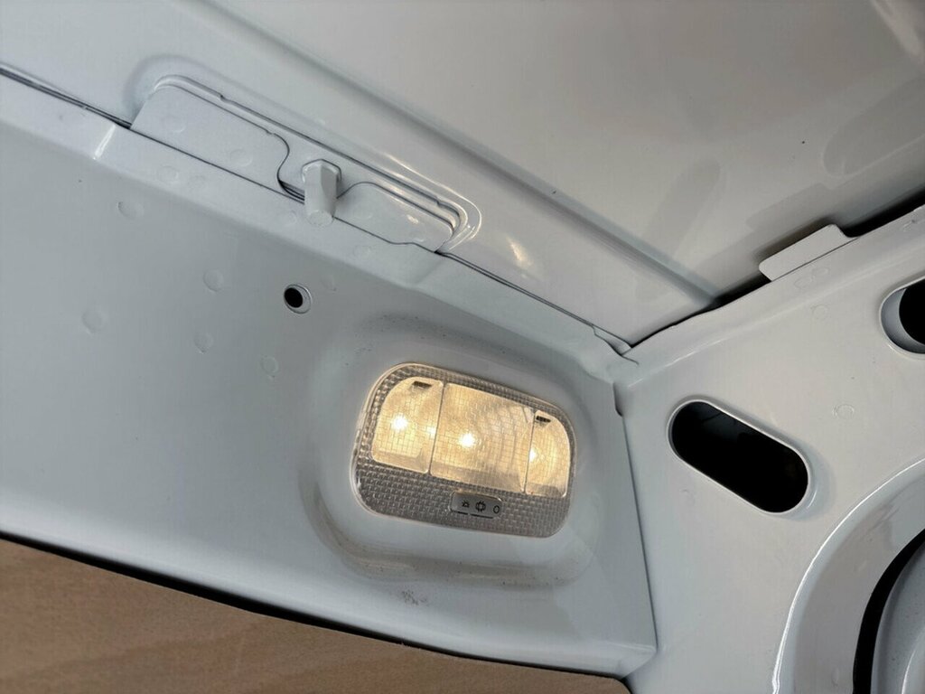 Peugeot E-Partner Combi White #18