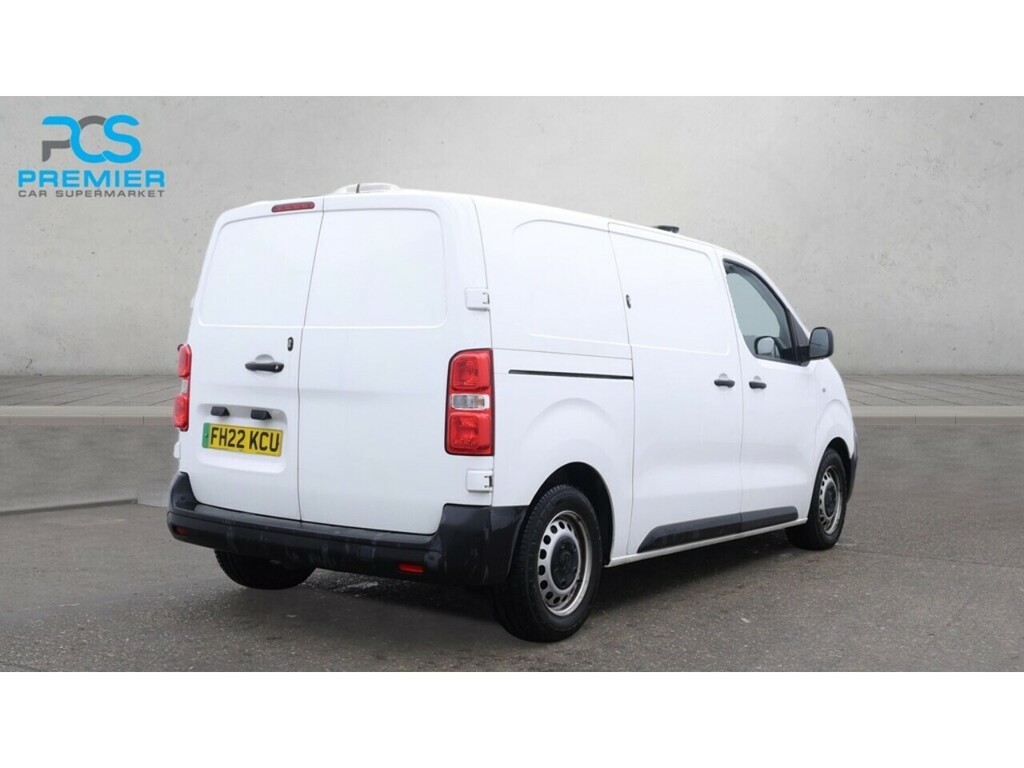 Vauxhall Vivaro 3100 Dynamic White #3