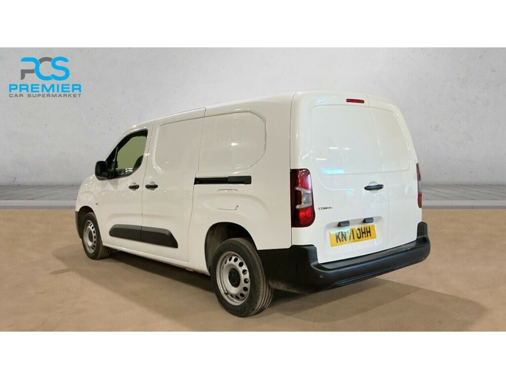 Vauxhall Combo Turbo D 2300 Dynamic White #4