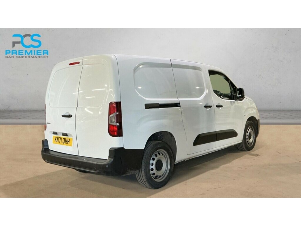 Vauxhall Combo Turbo D 2300 Dynamic White #3