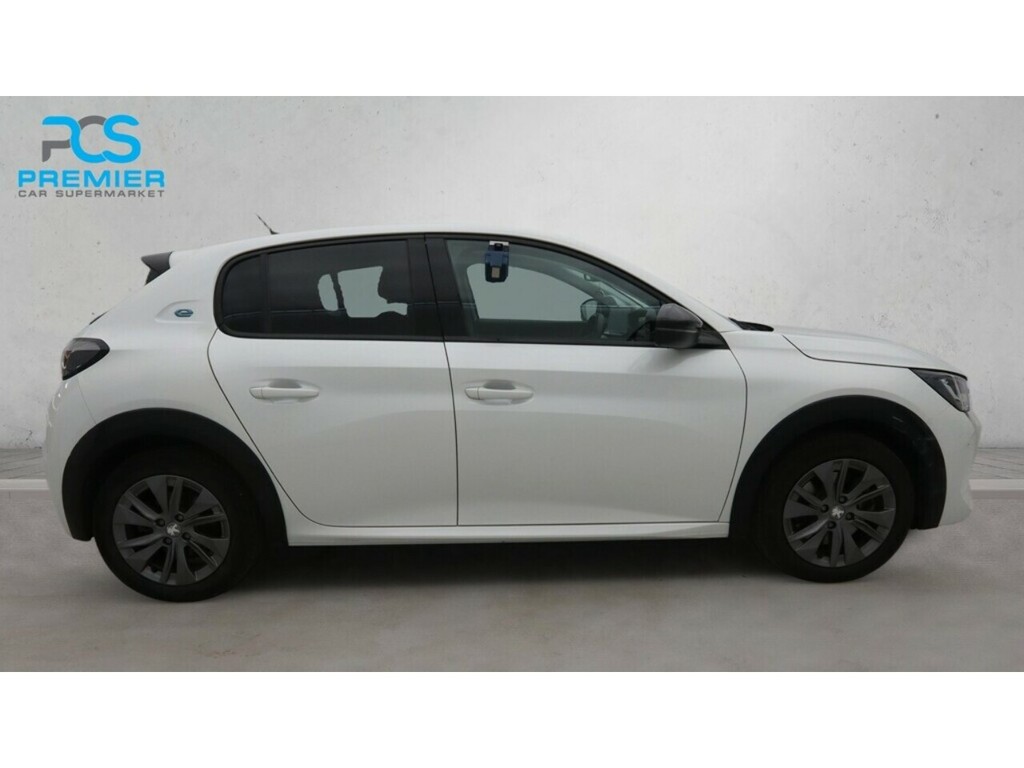 Peugeot e-208 Allure Premium White #2
