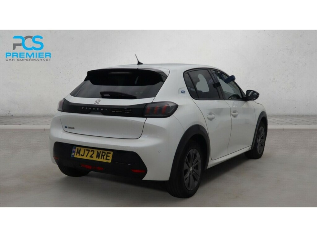 Peugeot e-208 Allure Premium White #3