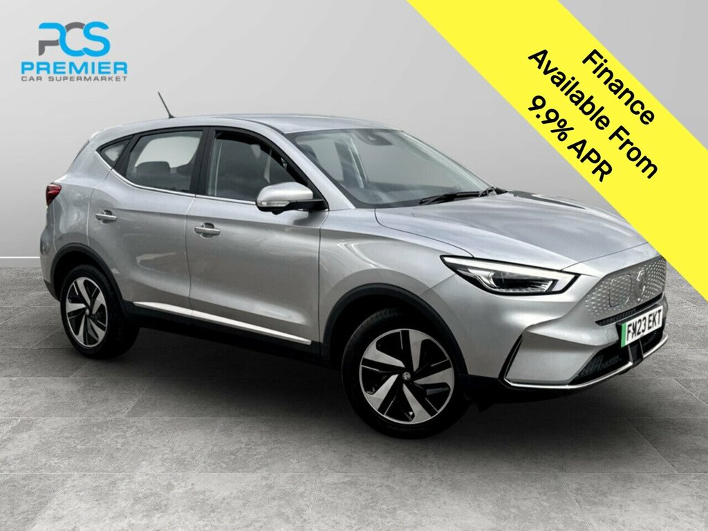 MG ZS Se Long Range Silver