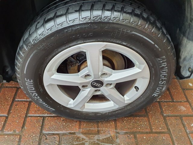 Audi Q2 Technik White #18