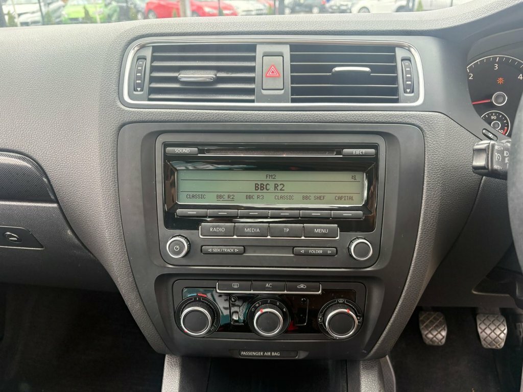 Volkswagen Jetta Black #12