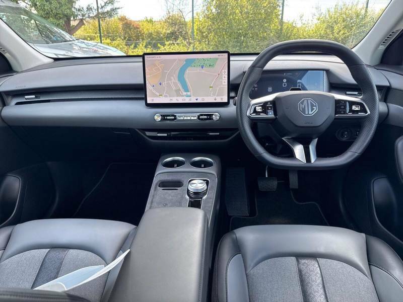 MG MGS5 170Kw Trophy Ev Long Range 64Kwh White #5