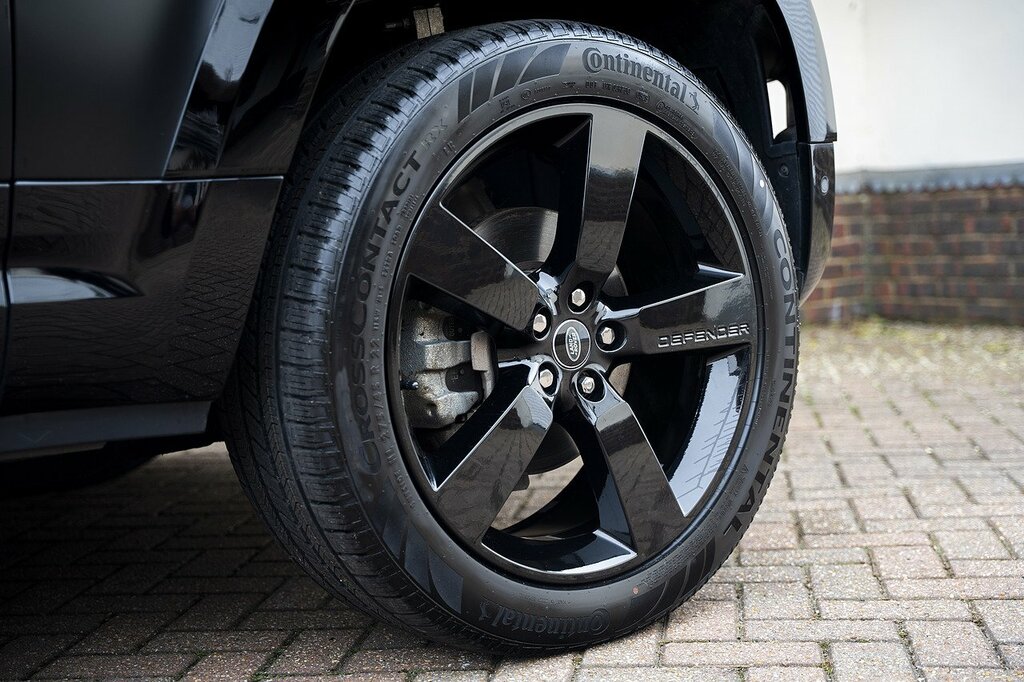 Land Rover Defender 90 D250 Mhev X-dynamic Se Black #6