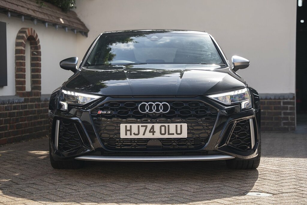 Audi RS3 Tfsi Black #2