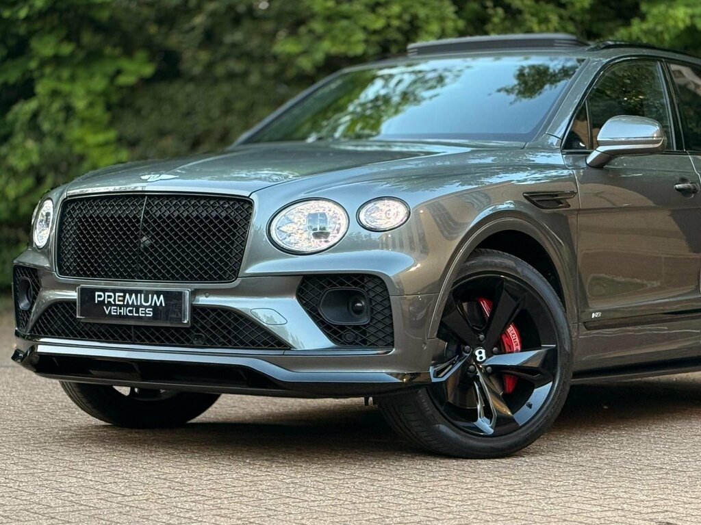 Bentley Bentayga V8 Black #9