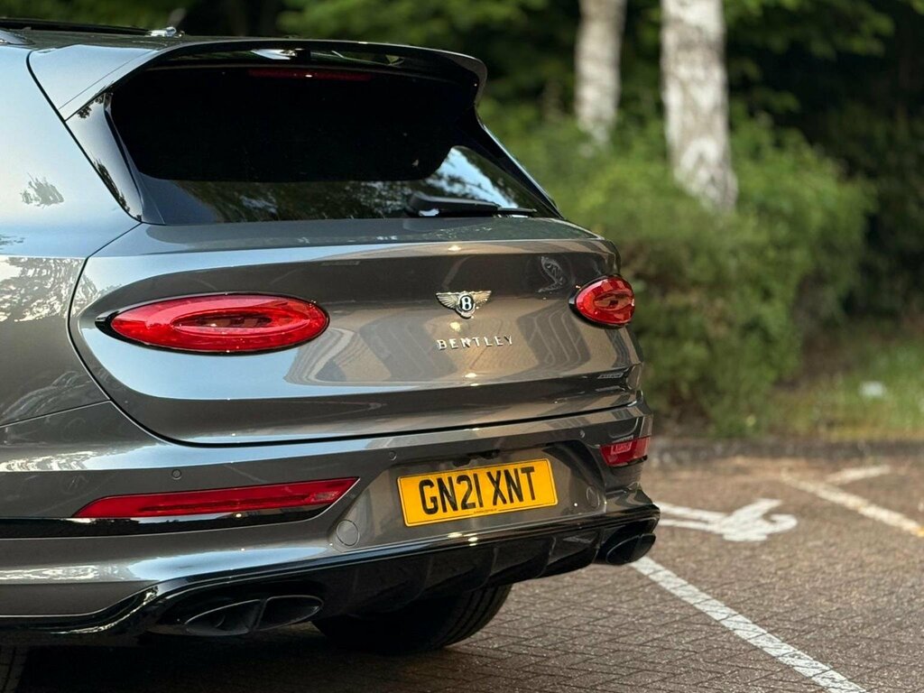 Bentley Bentayga V8 Black #14