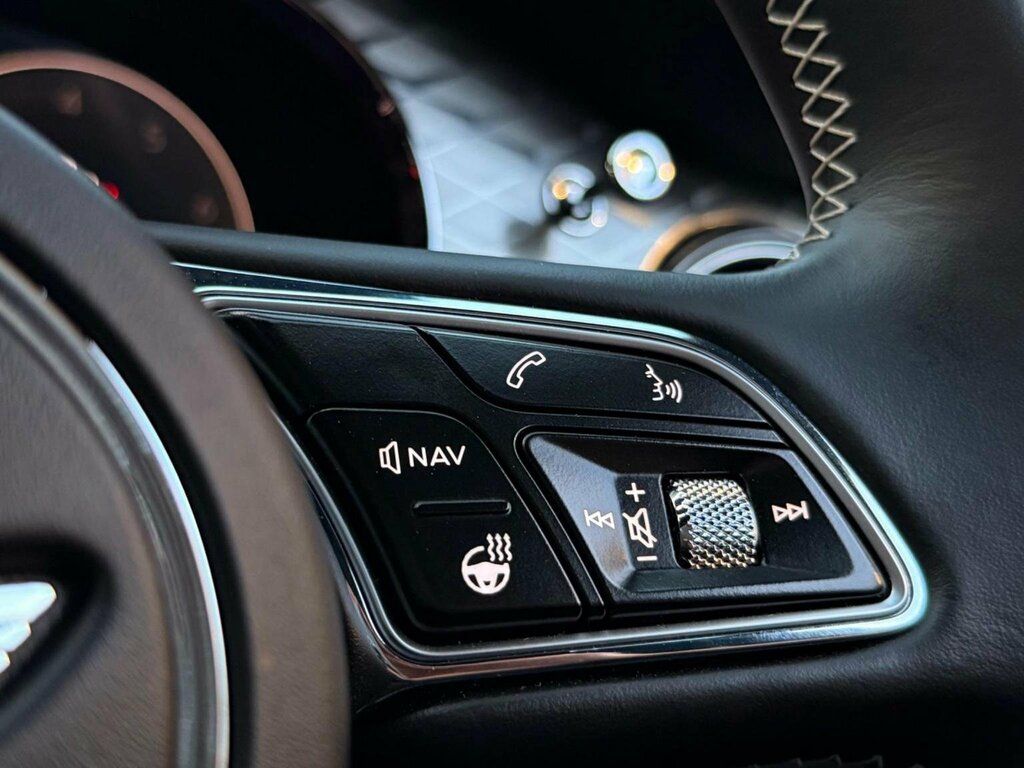 Bentley Bentayga V8 Black #50