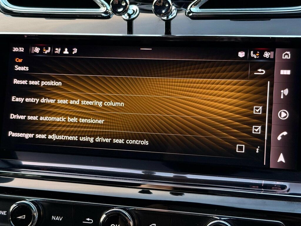 Bentley Bentayga V8 Black #87