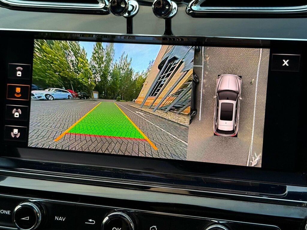 Bentley Bentayga V8 Black #75
