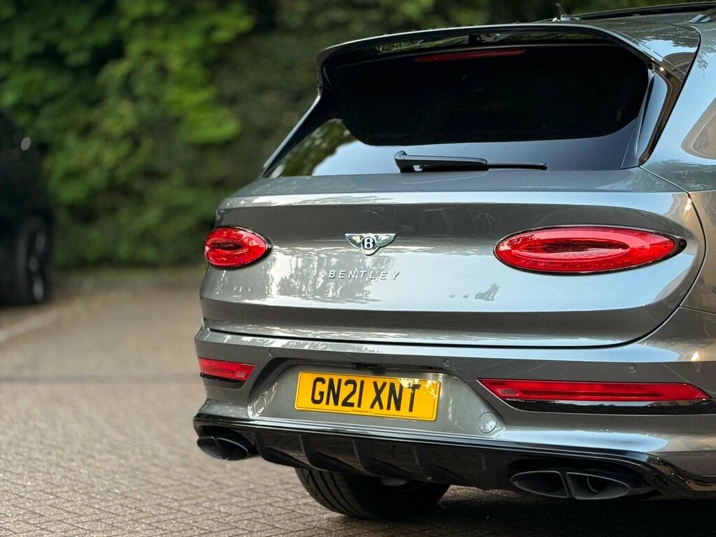 Bentley Bentayga V8 Black #17