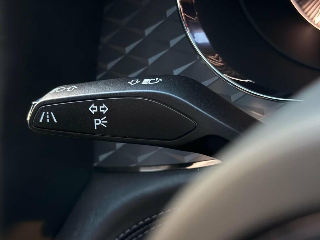 Bentley Bentayga V8 Black #53
