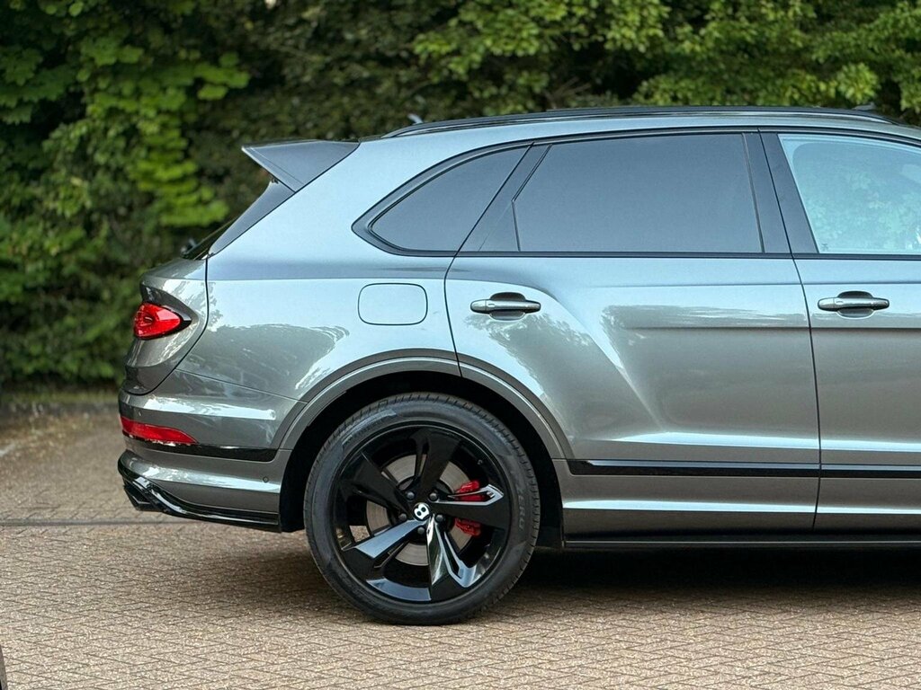 Bentley Bentayga V8 Black #19