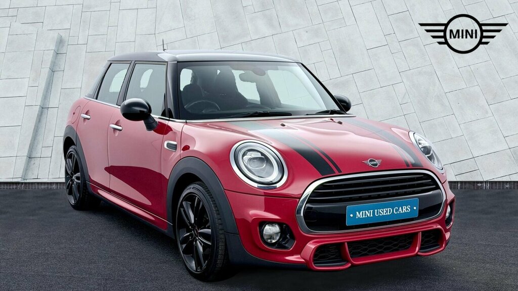 Mini Hatch 5-Door Hatch Cooper Sport Red