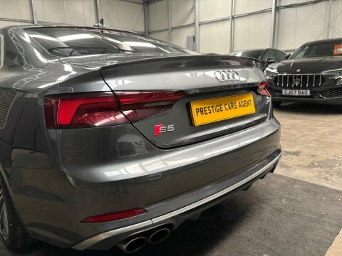 Audi S5 Hatchback Black #46