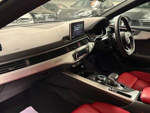 Audi S5 Hatchback Black #12
