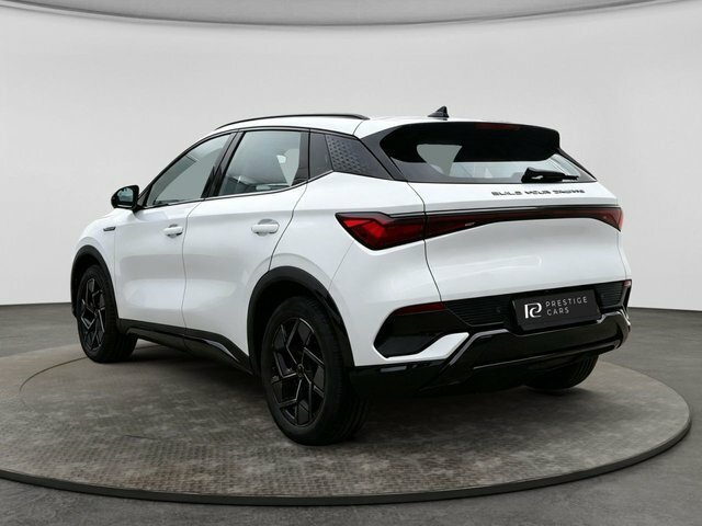 Byd Atto 3 Design Suv White #2