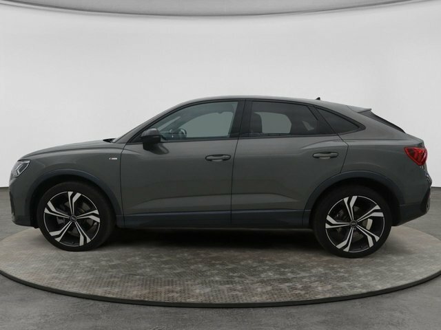 Audi Q3 Tfsi 45 Black Edition PN74HPK Black #3