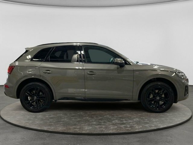 Audi Q5 Tfsi 45 S Line YD23DZB Silver #4