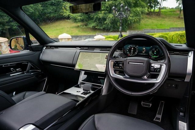 Land Rover Range Rover P550e 38.2Kwh Suv Black #4