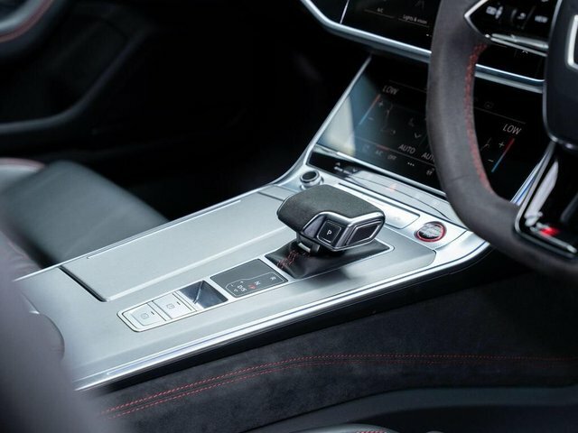 Audi RS6 Avant 4L Performance Black #10