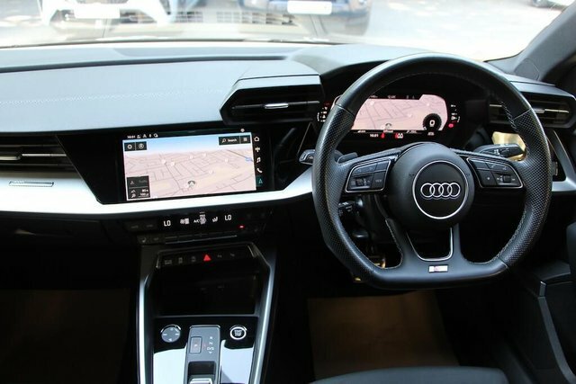 Audi A3 Tfsi 30 S Line KY22KSZ Silver #4